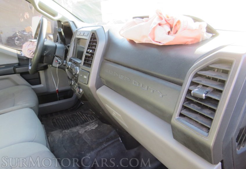 2019 Ford Super Duty F-350 DRW - Image 39