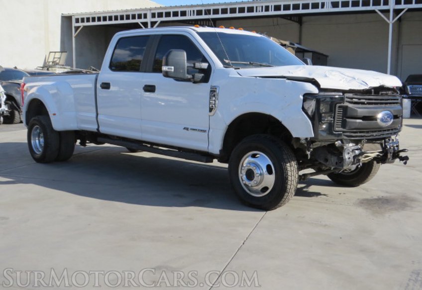 2019 Ford Super Duty F-350 DRW - Image 3