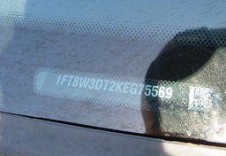 2019 Ford Super Duty F-350 DRW - Image 59