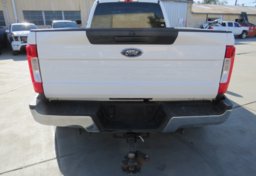 2019 Ford Super Duty F-350 DRW - Image 11