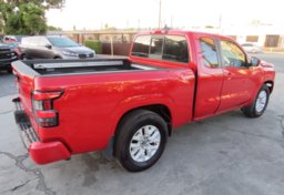 2022 Nissan Frontier - Image 8