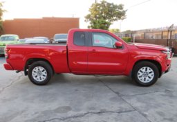 2022 Nissan Frontier - Image 6