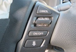 2022 Nissan Frontier - Image 42