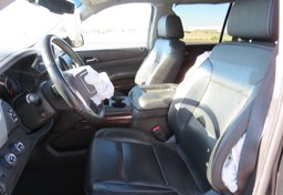 2019 GMC Yukon XL - Image 28