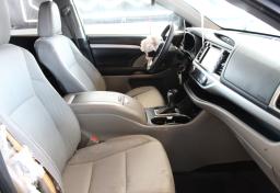 Thumbnail of 2018 Toyota Highlander