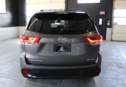Thumbnail of 2018 Toyota Highlander