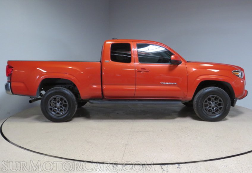 2016 Toyota Tacoma - Image 11