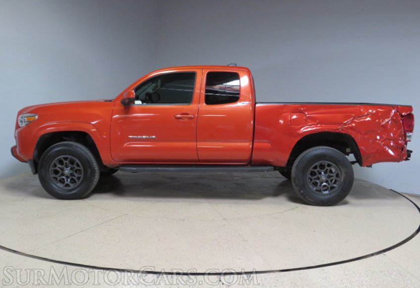 2016 Toyota Tacoma - Image 12