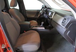 2016 Toyota Tacoma - Image 25