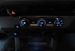 2016 Toyota Tacoma - Image 40