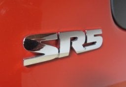 2016 Toyota Tacoma - Image 18