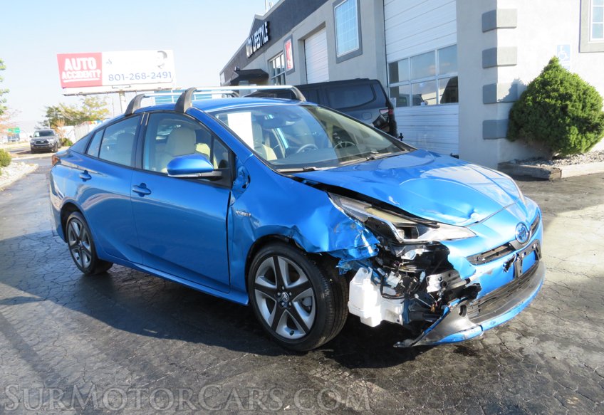 2022 Toyota Prius - Image 2