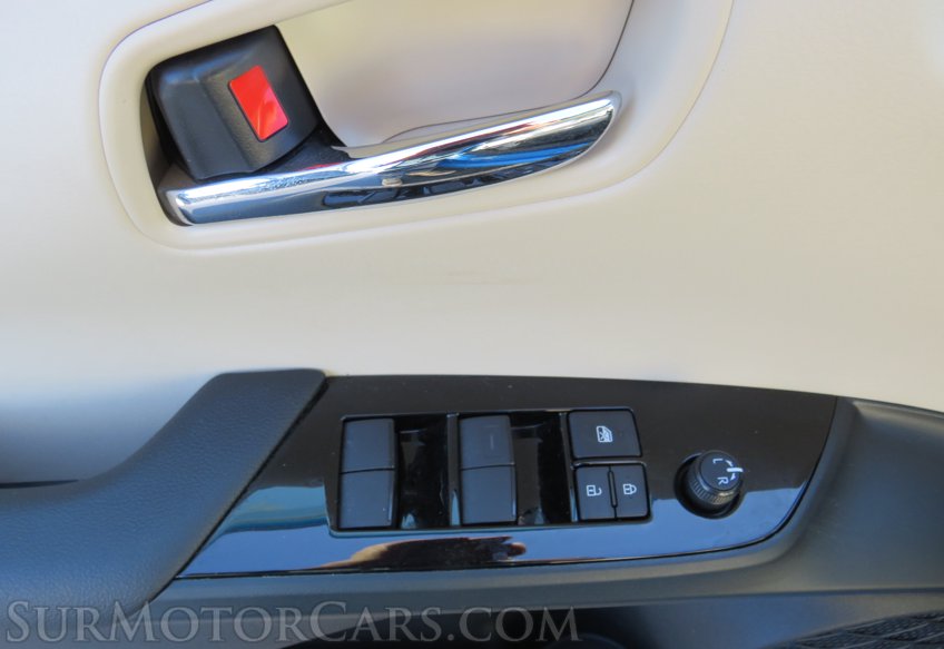 2022 Toyota Prius - Image 50