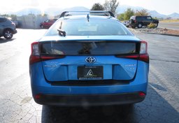 2022 Toyota Prius - Image 11