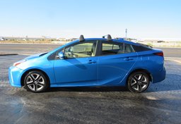 2022 Toyota Prius - Image 9