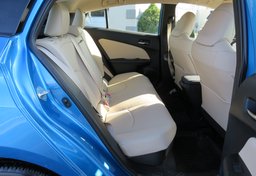 2022 Toyota Prius - Image 27