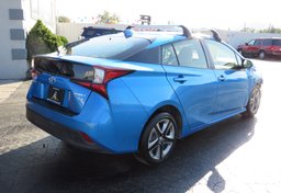 2022 Toyota Prius - Image 5