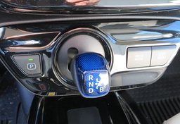 2022 Toyota Prius - Image 35