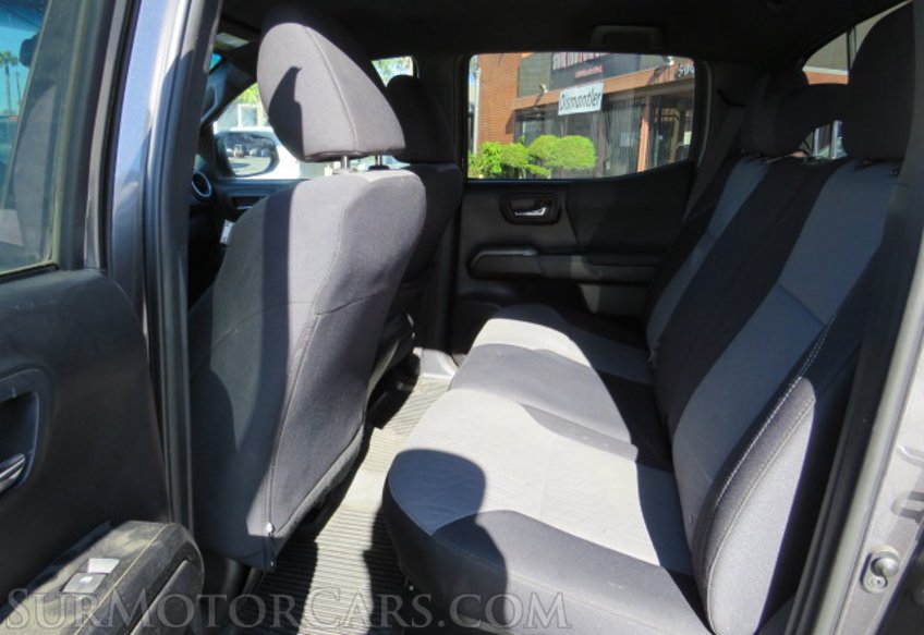2020 Toyota Tacoma 4WD - Image 29