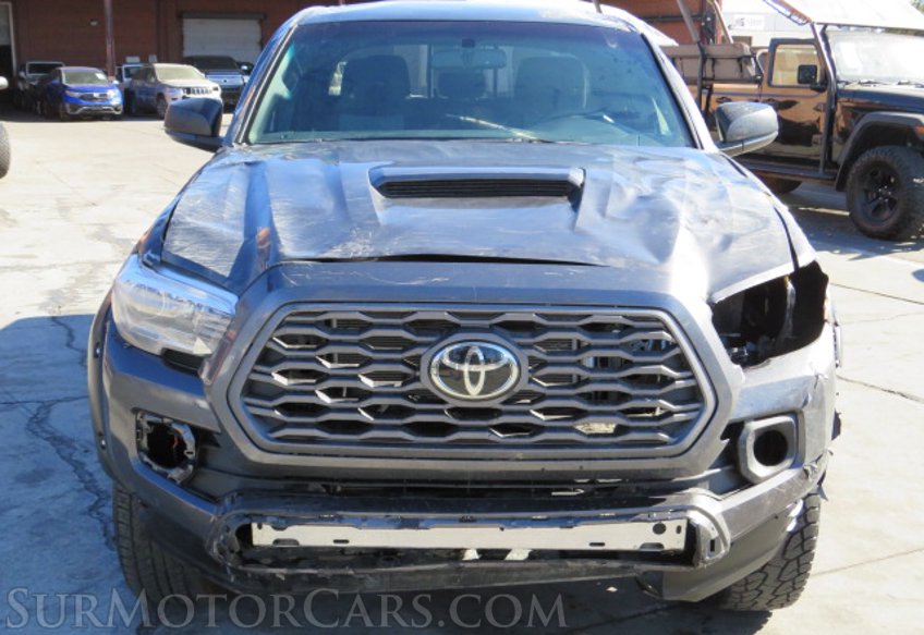 2020 Toyota Tacoma 4WD - Image 11
