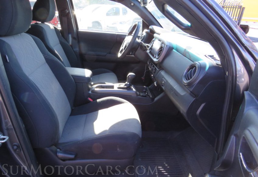 2020 Toyota Tacoma 4WD - Image 26