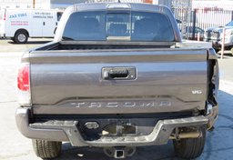 2020 Toyota Tacoma 4WD - Image 14