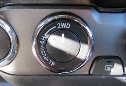 2020 Toyota Tacoma 4WD - Image 41
