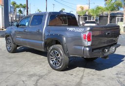 2020 Toyota Tacoma 4WD - Image 8