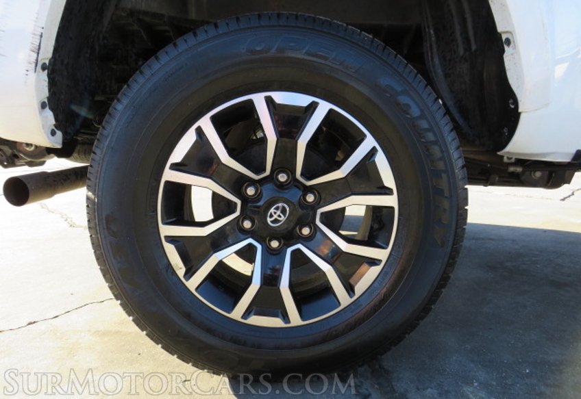 2021 Toyota Tacoma 4WD - Image 18