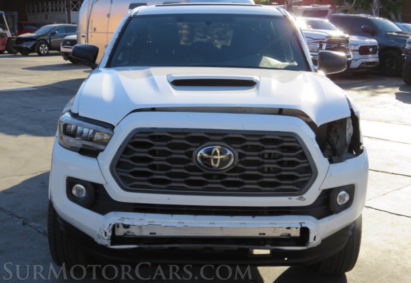 2021 Toyota Tacoma 4WD - Image 11