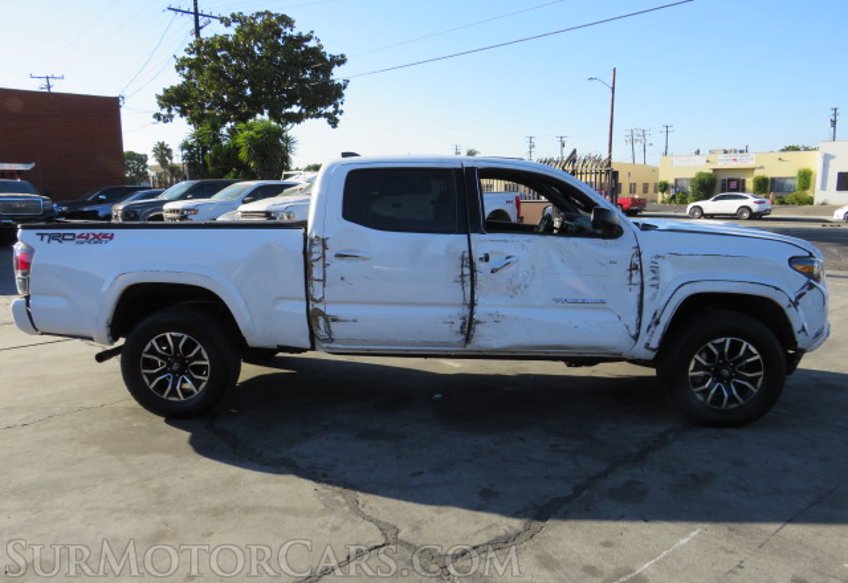 2021 Toyota Tacoma 4WD - Image 9