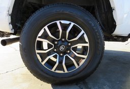 2021 Toyota Tacoma 4WD - Image 18