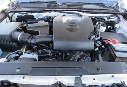 2021 Toyota Tacoma 4WD - Image 47