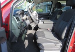 2017 Nissan Titan - Image 24