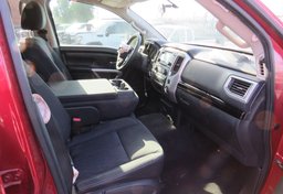 2017 Nissan Titan - Image 27