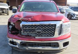 2017 Nissan Titan - Image 13