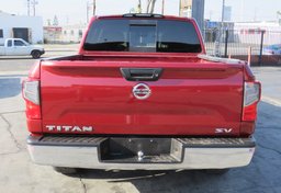 2017 Nissan Titan - Image 11