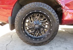 2017 Nissan Titan - Image 21