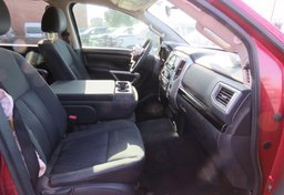 2017 Nissan Titan - Image 25