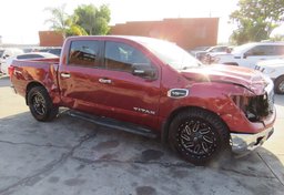 2017 Nissan Titan - Image 4