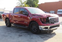 2017 Nissan Titan - Image 2