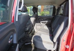 2017 Nissan Titan - Image 30