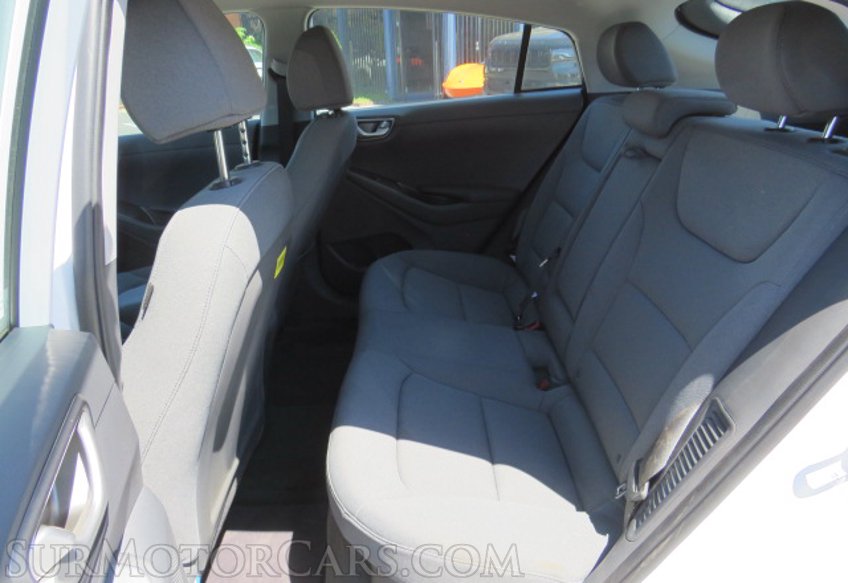 2022 Hyundai Ioniq Plug-In Hybrid - Image 32