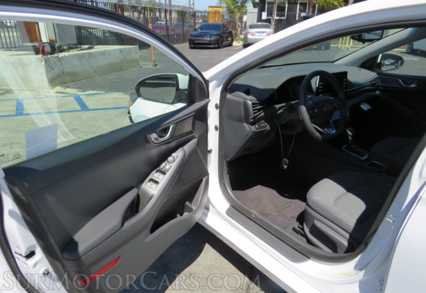 2022 Hyundai Ioniq Plug-In Hybrid - Image 22