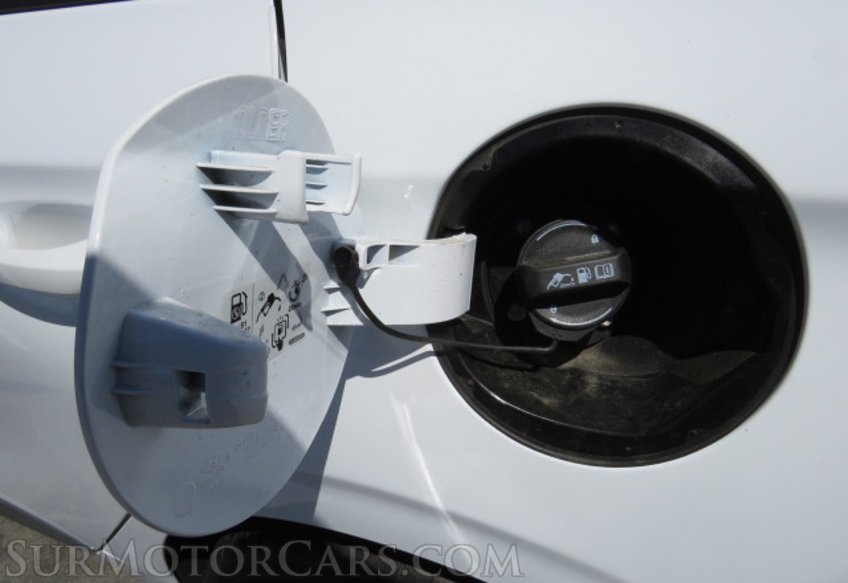 2022 Hyundai Ioniq Plug-In Hybrid - Image 21