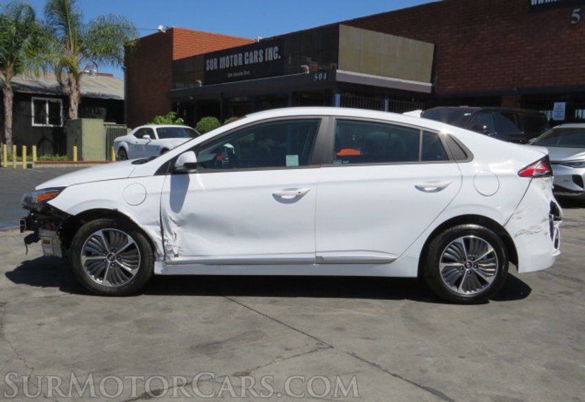 2022 Hyundai Ioniq Plug-In Hybrid - Image 5