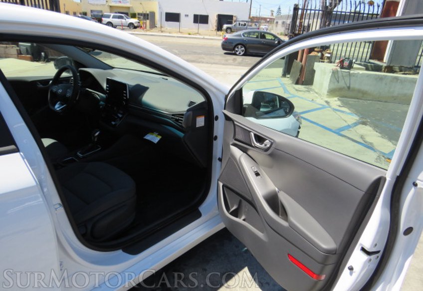 2022 Hyundai Ioniq Plug-In Hybrid - Image 23