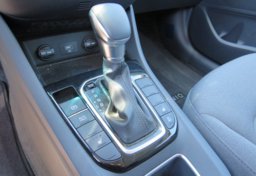 2022 Hyundai Ioniq Plug-In Hybrid - Image 39