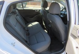 2022 Hyundai Ioniq Plug-In Hybrid - Image 31