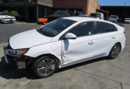 2022 Hyundai Ioniq Plug-In Hybrid - Image 2